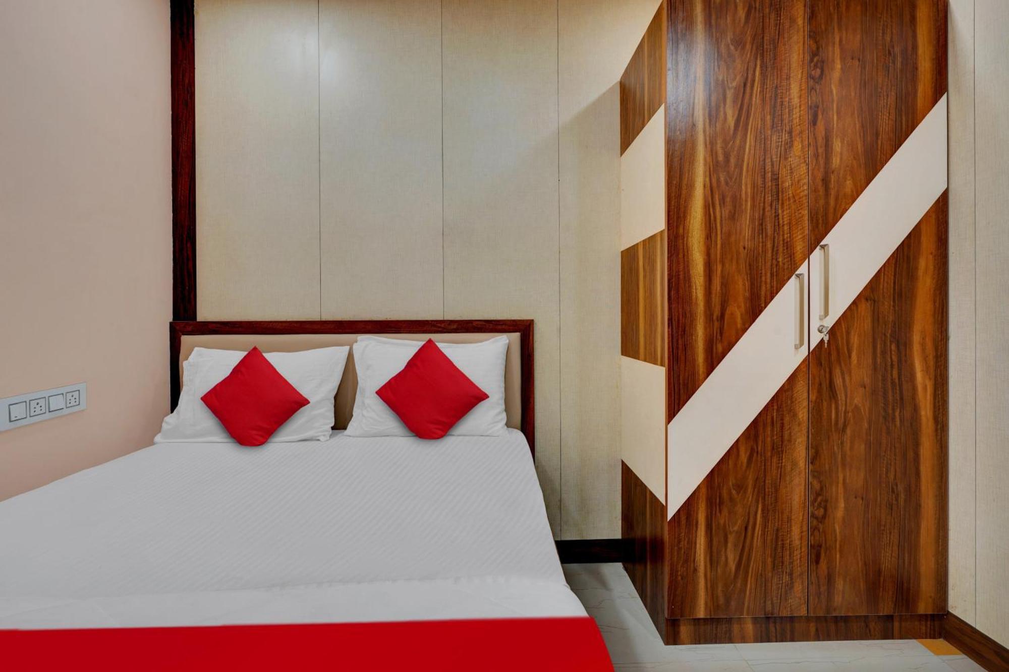 Oyo Flagship Rich Inn Premium Suites Near Nagasandra Metro Station. بنغالور المظهر الخارجي الصورة