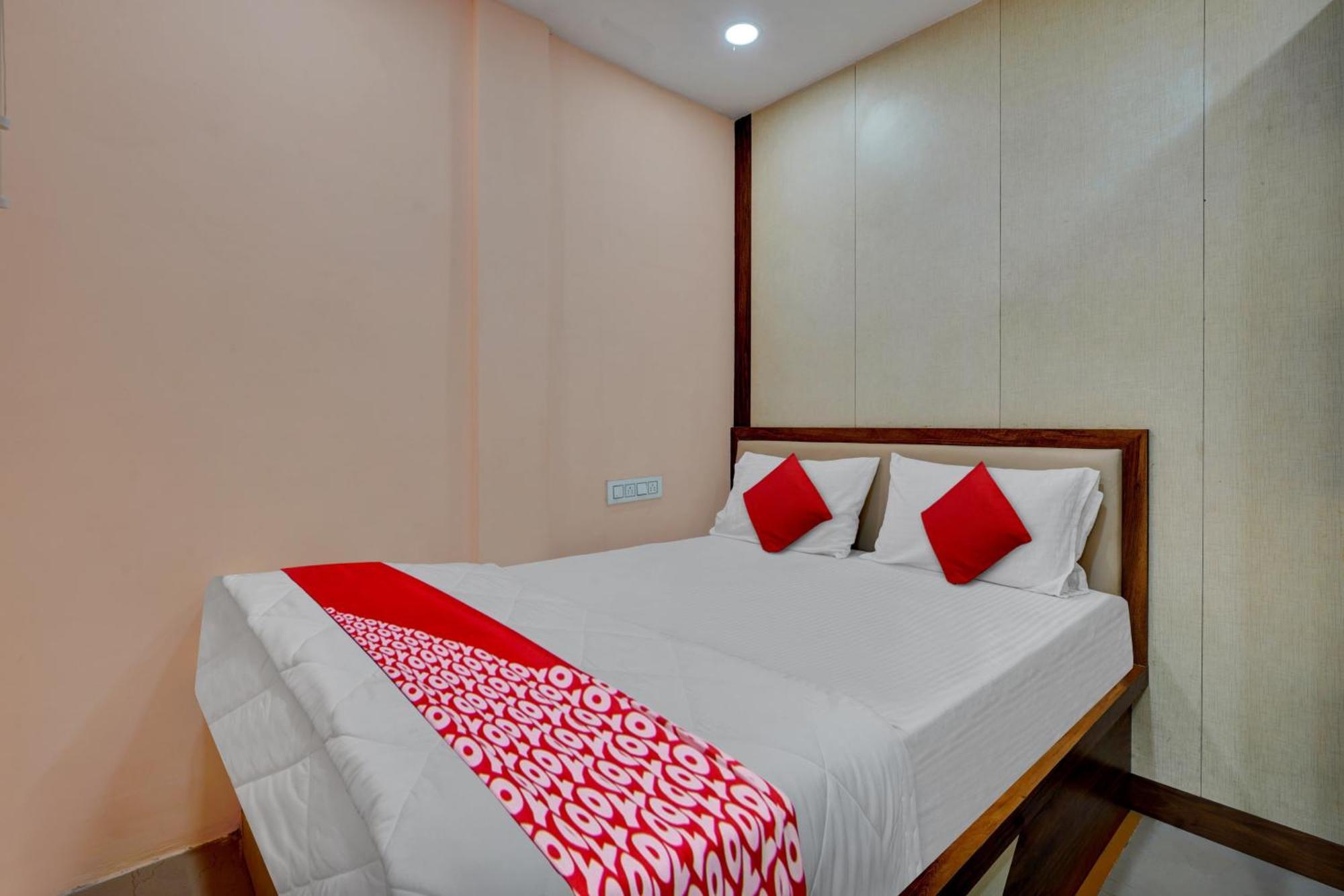 Oyo Flagship Rich Inn Premium Suites Near Nagasandra Metro Station. بنغالور المظهر الخارجي الصورة